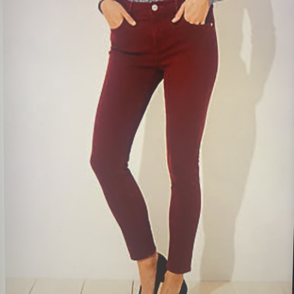 LOFT Pants - LOFT Burgundy Soft Skinny Leg Pants